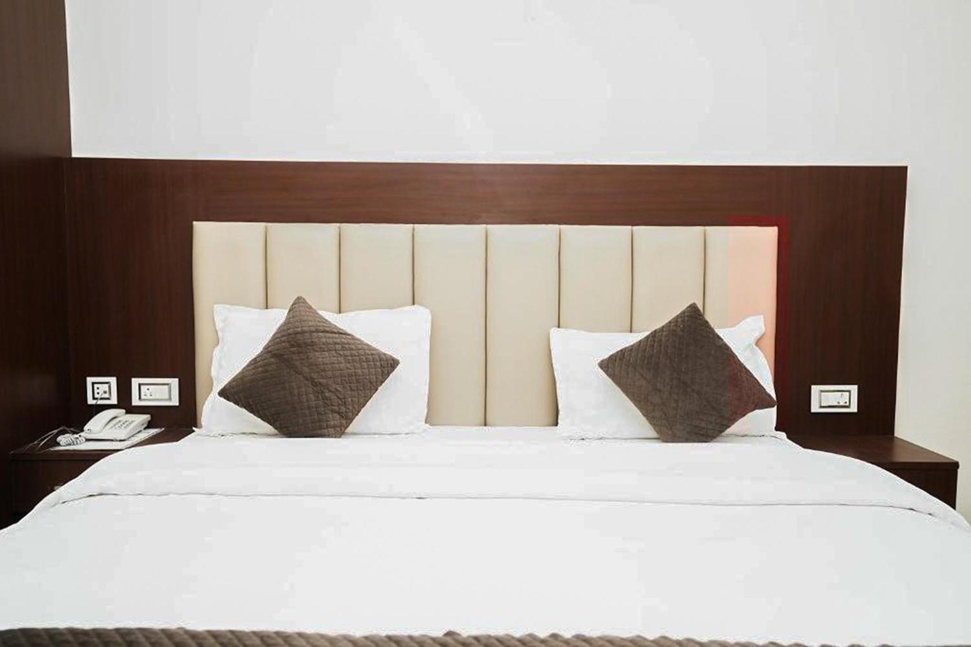 Hotel The 7 Seas ริชิเคช ภายนอก รูปภาพ