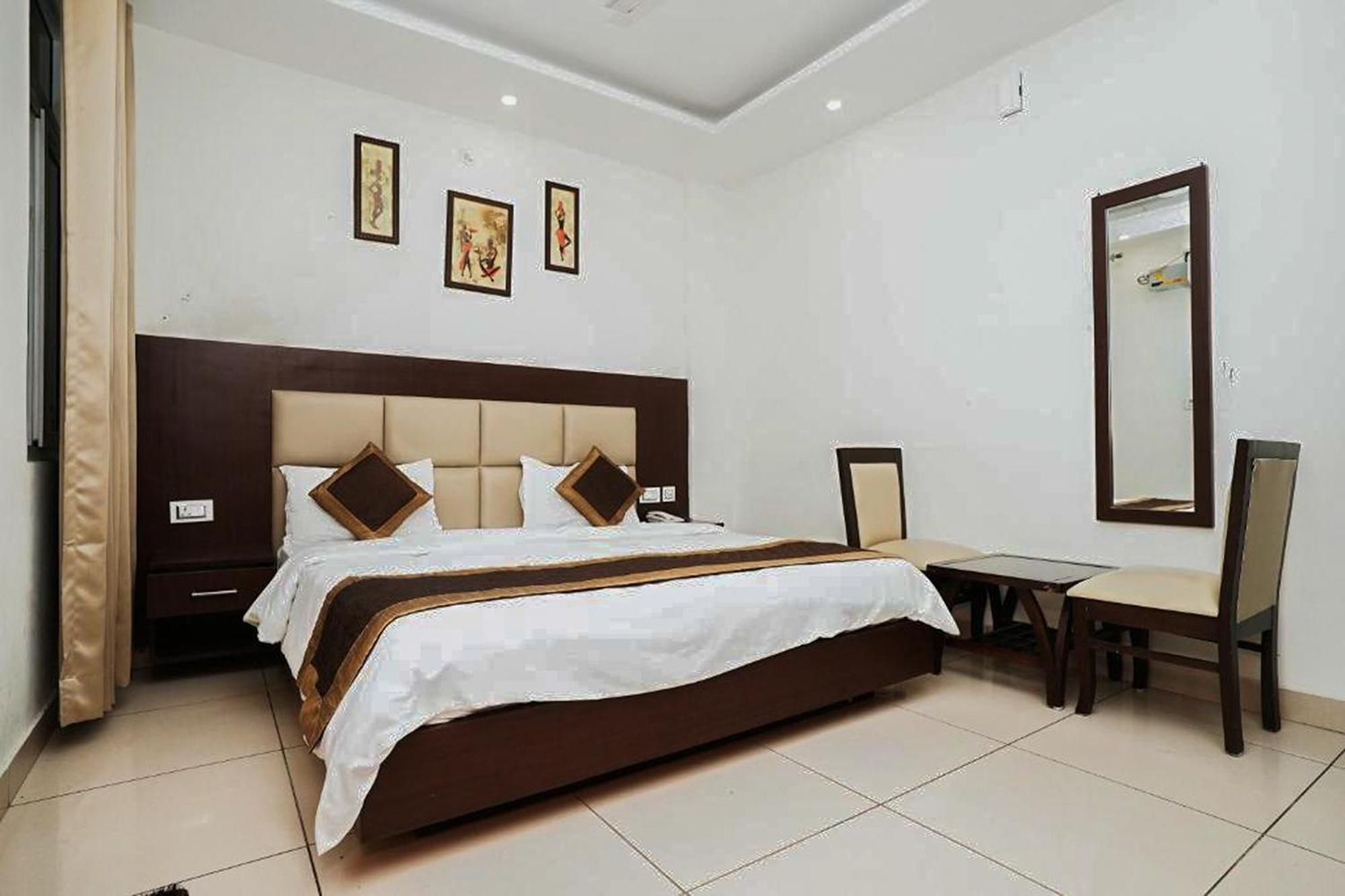 Hotel The 7 Seas ริชิเคช ภายนอก รูปภาพ