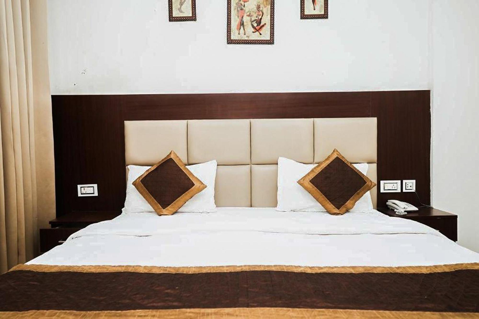 Hotel The 7 Seas ริชิเคช ภายนอก รูปภาพ