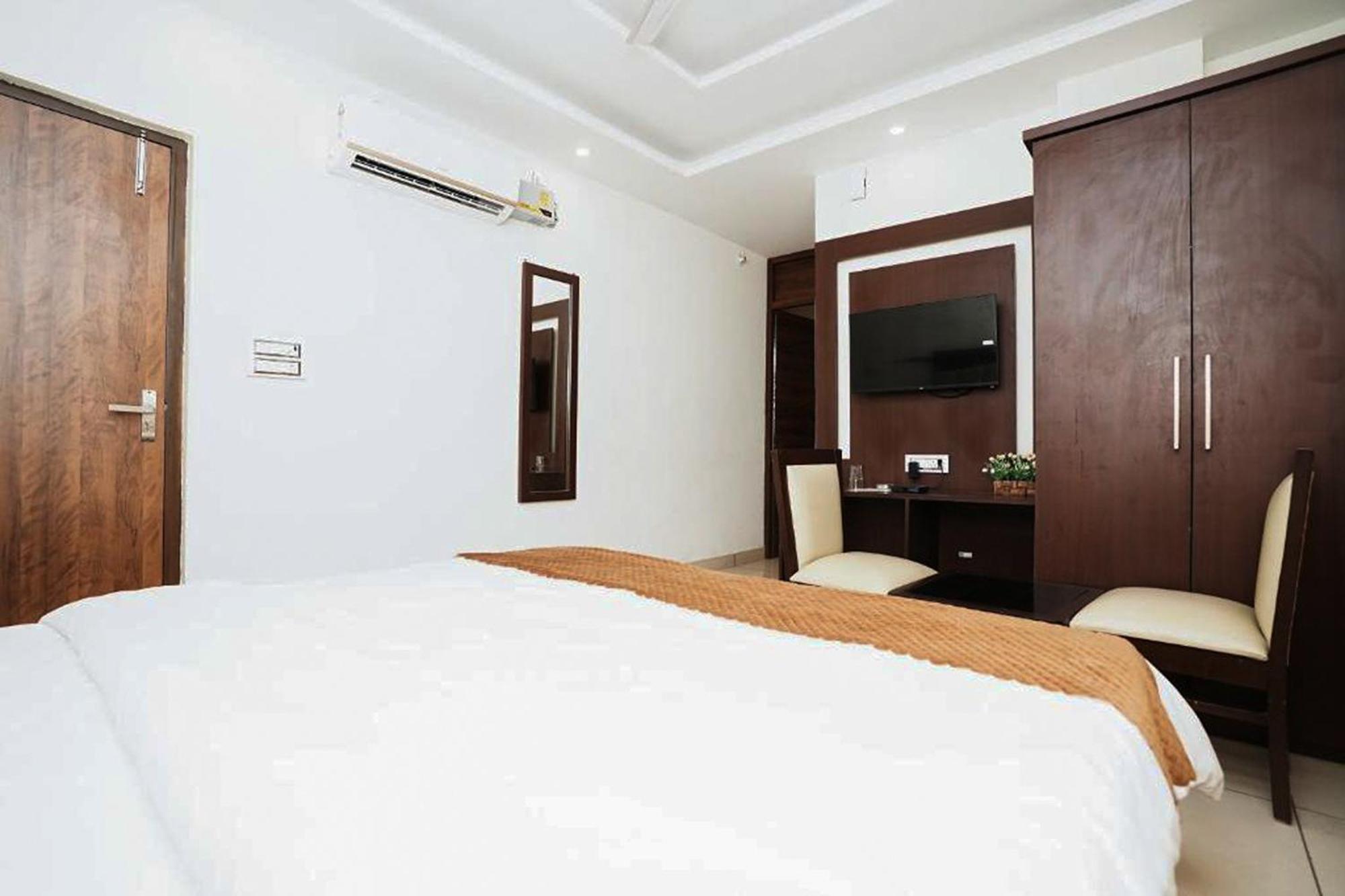 Hotel The 7 Seas ริชิเคช ภายนอก รูปภาพ